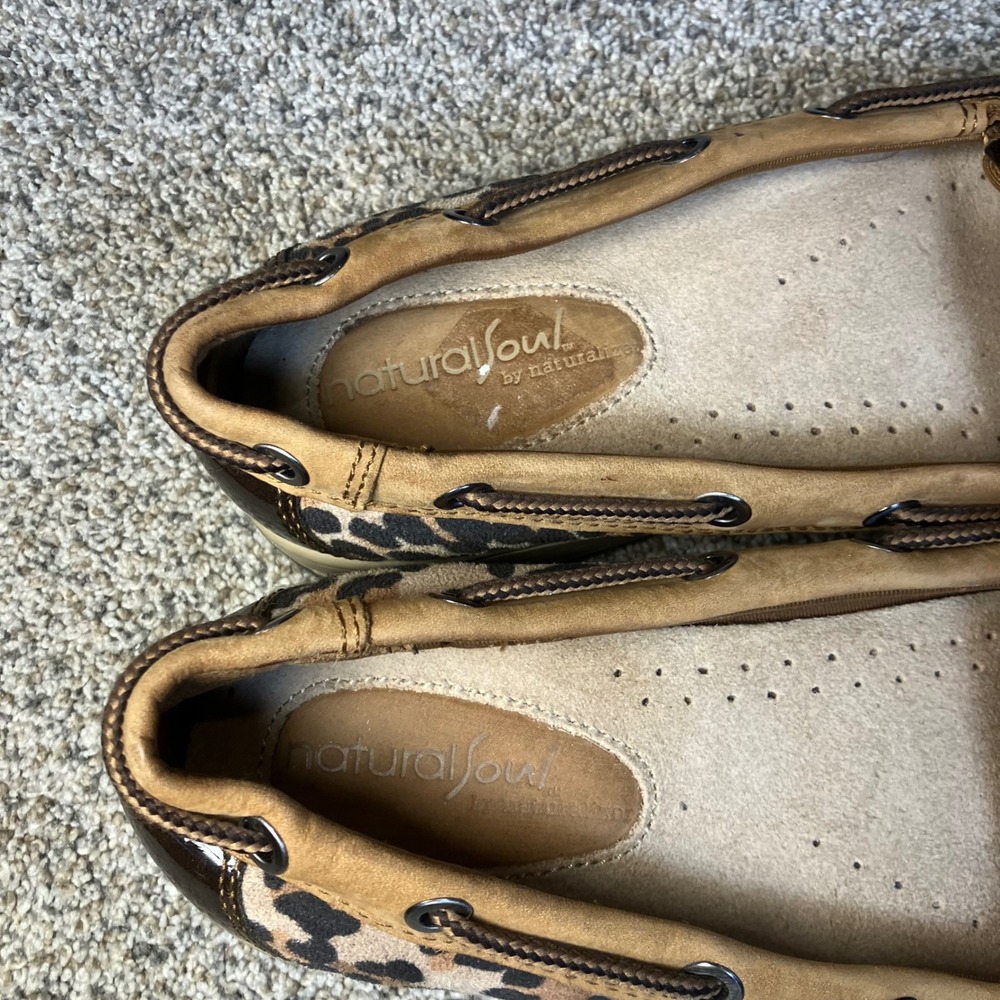 Natural Soul by Naturalizer Womens 8M Tan Suede Leopard Print Boat Shoes Loafers - Picture 6 of 10